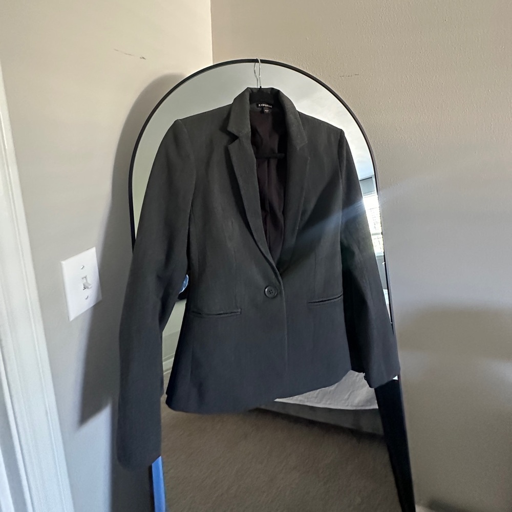 Express Grey Suit Blazer - Picture 2 of 10